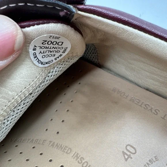 Ecco Shoes Womens 40 Sneakers Maroon Lace Up Casual Round Toe Low Top Comfort - Picture 9 of 13